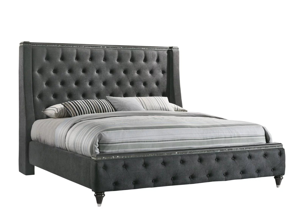 King Size 4pc Grey Upholstered Bedroom Set Z753