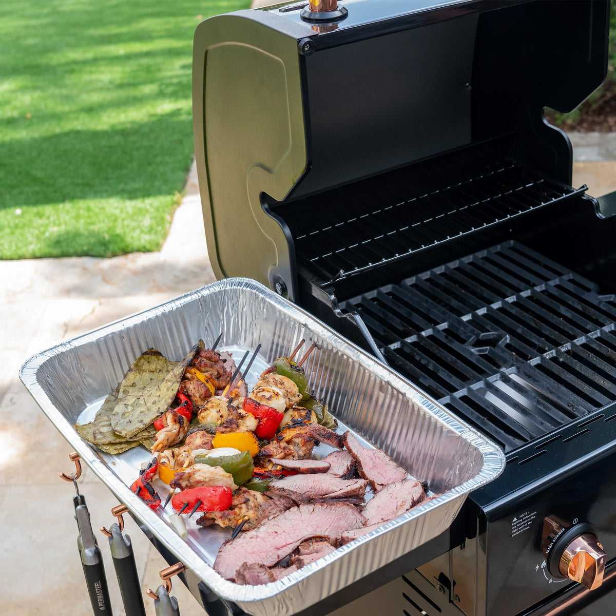 Black 2-Burner Compact Propane Gas Grill with Foldable Sides Q3352