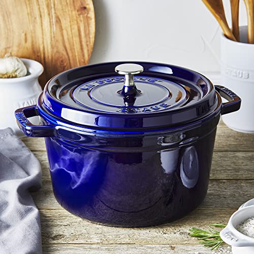 Matte Black Cast Iron Dutch Oven 4-qt J649